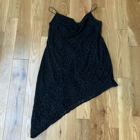 Plus PrettyLittleThing slinky black burn out dress 16 - Picture 1 of 5